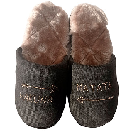 Zapatillas bordadas Hakuna Matata